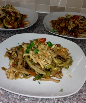 Stir-fried Chicken with Oyster and Spring Onion Sauce