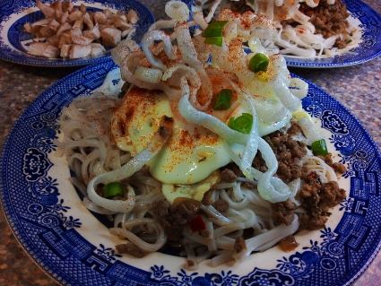 Thai stir-fried Turkey mince with Coriander, Ginger, Chilli & Lime 